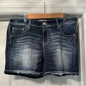 Daytrip Jean Shorts from Buckle Women’s Size 30 “Virgo” fit.